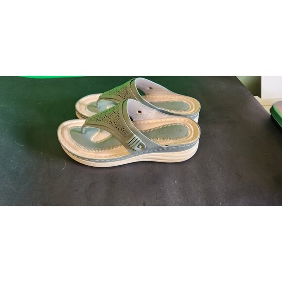 Siketu Women's Thong Sandals Cut Floral Design VGC Size 8.5 - Picture 3 of 8